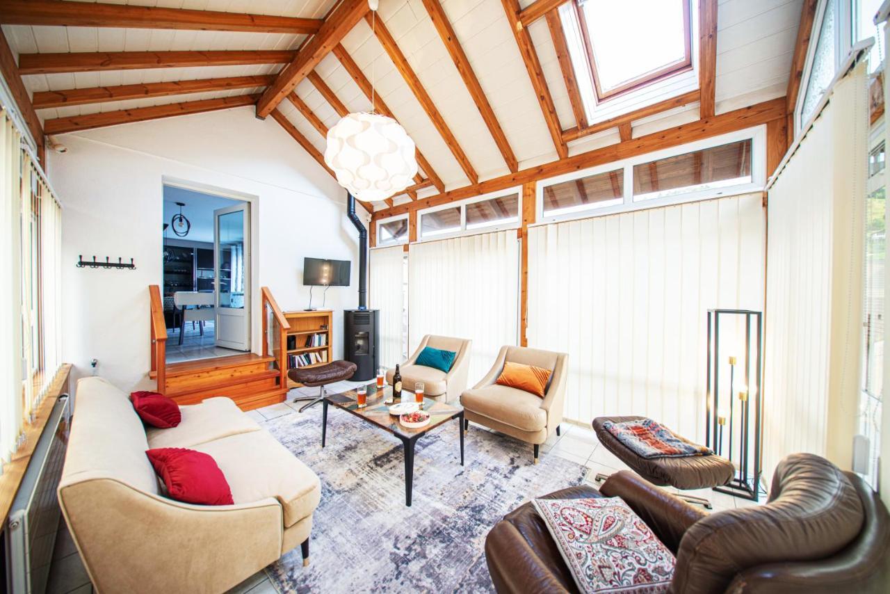 La Coquette ! Maison Au Coeur De La Bresse Avec Veranda Barbecue Garage Baby-Foot Et Barre De Son ภายนอก รูปภาพ